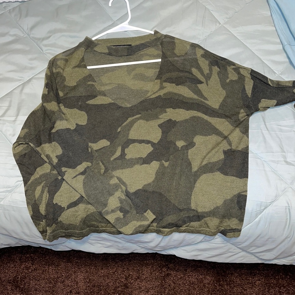 Long Sleeve Camp Cutout Top